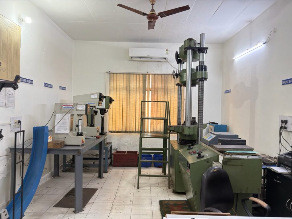 Mechanical testing lab